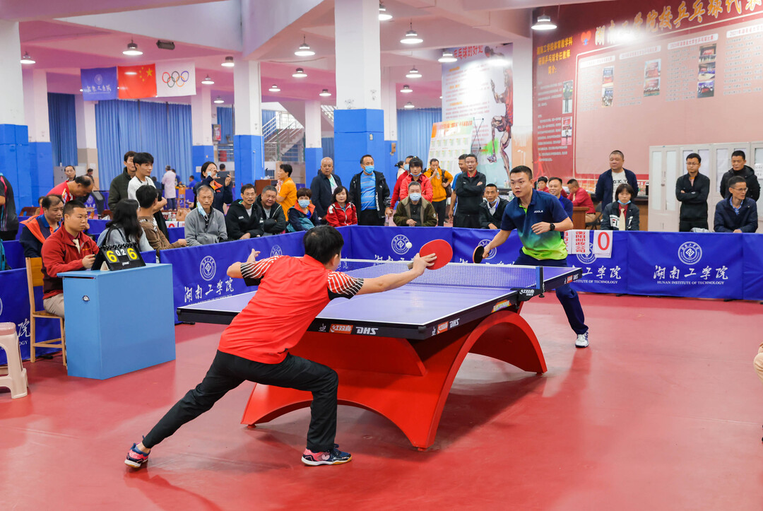 和她的队友 和她的队友